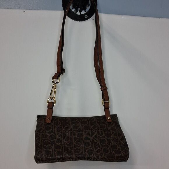 CALVIN KLEIN WAIST BAG FTL-04-303 - Picture 2 of 8